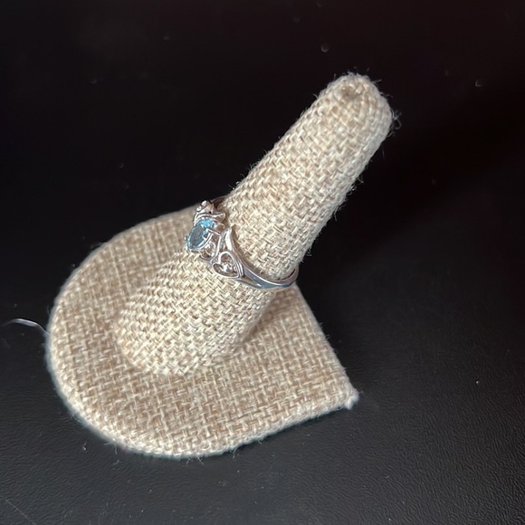 Blue topaz heart marquis ring - Picture 5 of 12